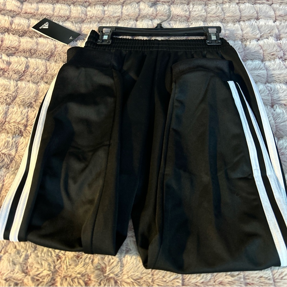 New Boy Adidas Activewear Size small or 8 - Picture 8 of 8